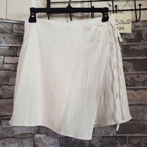 Love Bonito Side Ties Ivory Skort Gauzy Wrap Front Style High-rise Size 4